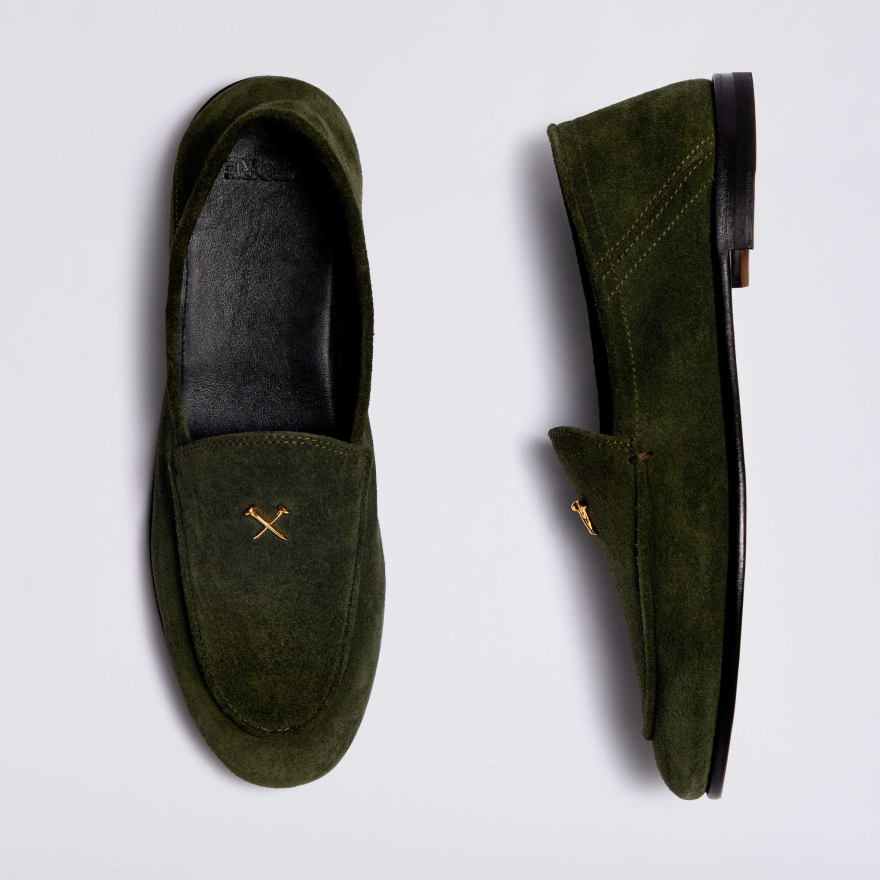 WOMEN'S METAL TEES SUEDE FLEX LOAFER - US 8238