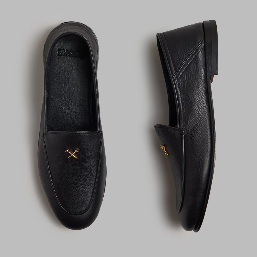 WOMEN'S METAL TEES LEATHER FLEX LOAFER - US 8634