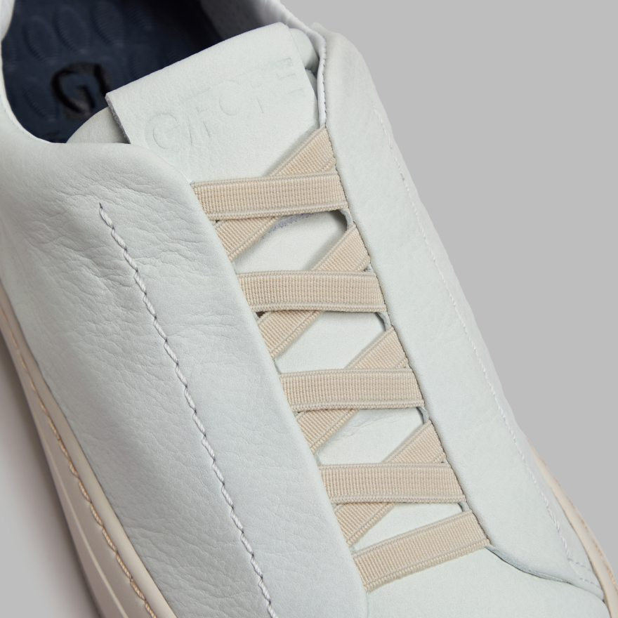 WOMEN'S ENDEAVOUR SLIP ON LEATHER SNEAKER - US 3287